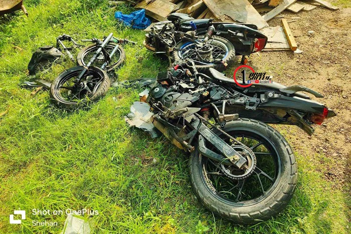 Head-on motorcycle crash kills two youths in Mirihana