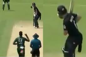 WATCH : Bangladesh keeper left embarrassed after comical error