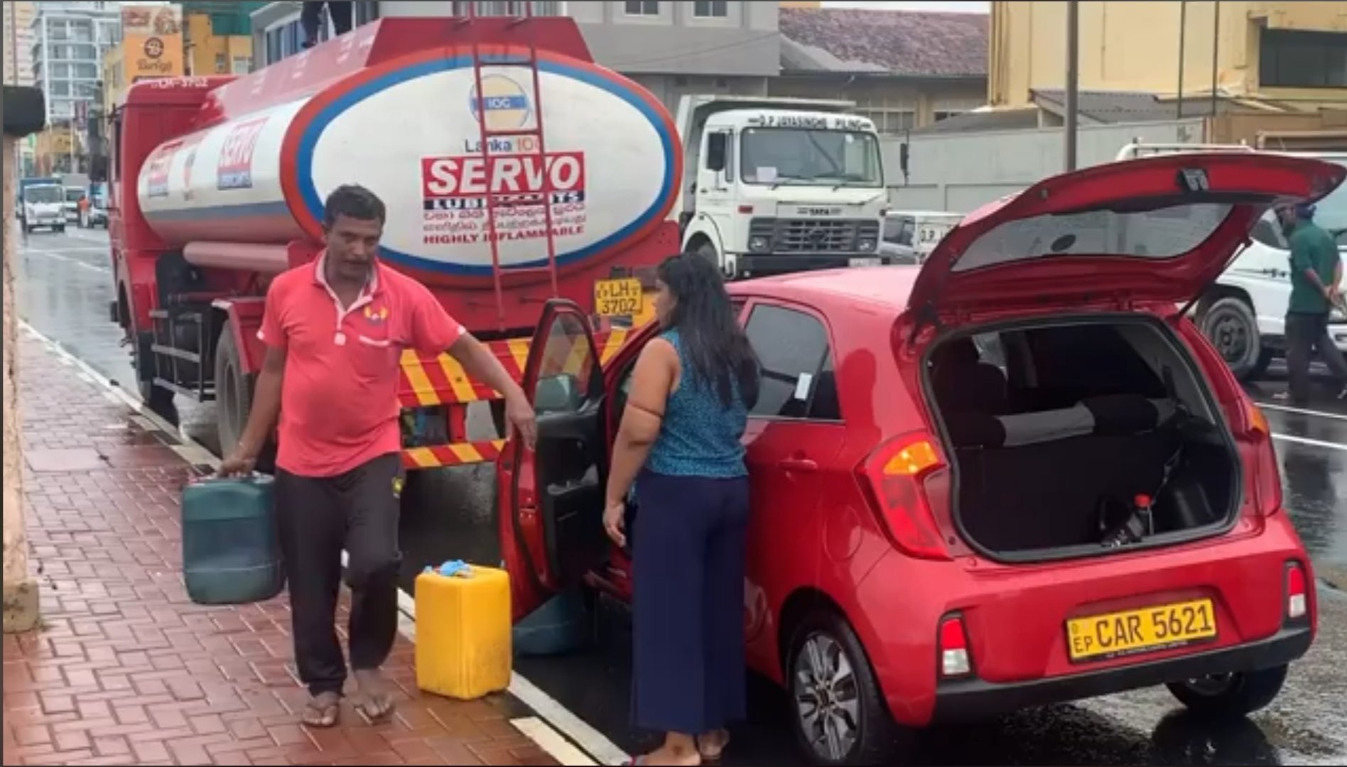 Bambalapitiya fuel bowser incident LIOC to take action Newswire