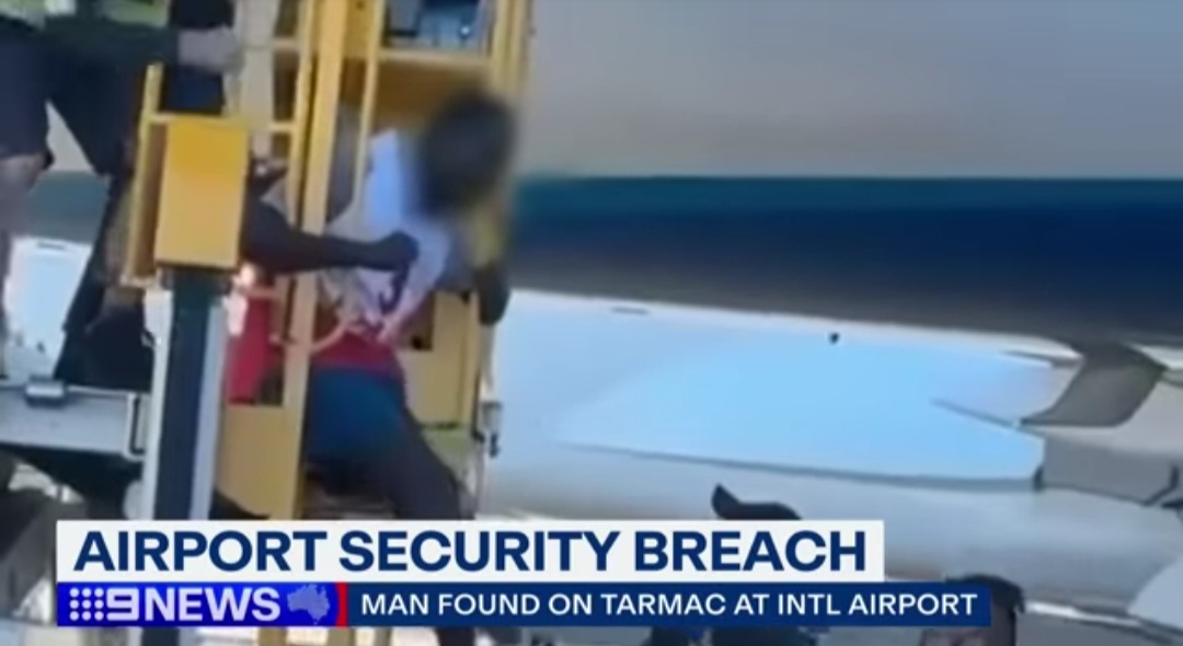 WATCH : Security breach at Sydney Airport as man gets into cargo hold of a flight to Sri Lanka