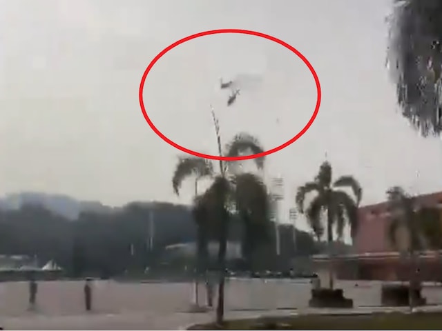 Video: 2 Military choppers collide Mid-Air in Malaysia, 10 Killed