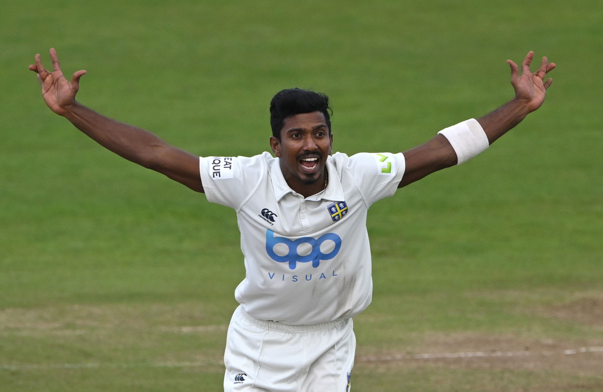 Sri Lanka’s Vishva Fernando to play for Yorkshire