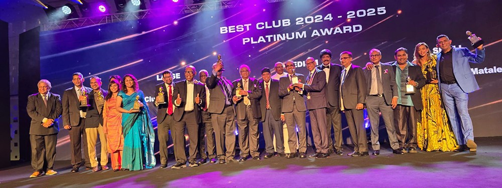 The CanHope team, along with the Rotary Club of Colombo West accepting the recent recognition for the Cancer Awareness Programme
