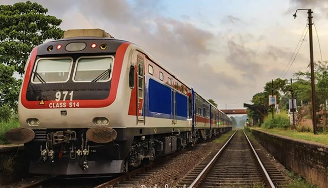 Upcountry railway services disrupted due to rockfall