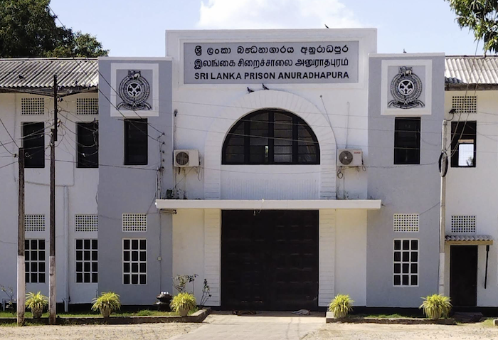 Presidential pardon scandal : Anuradhapura prison official granted bail