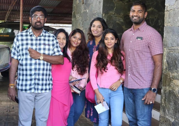 43 charges against Keheliya & family from Bribery