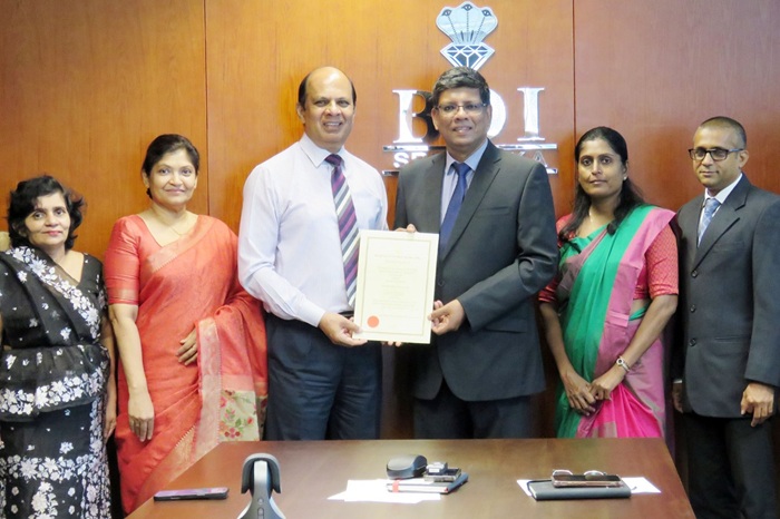 Agreement signed for new residential development in Bambalapitiya