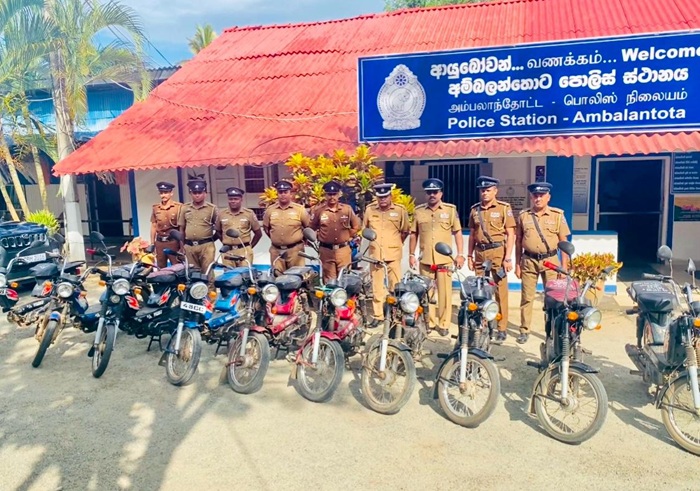 Moped motorcycle thieves arrested