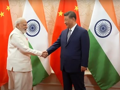 India PM meets Chinese President on his first China trip in 7 years