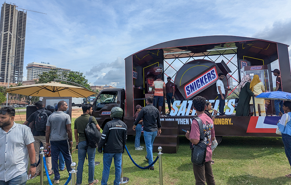 Snickers Pop-up Experience (Truck)