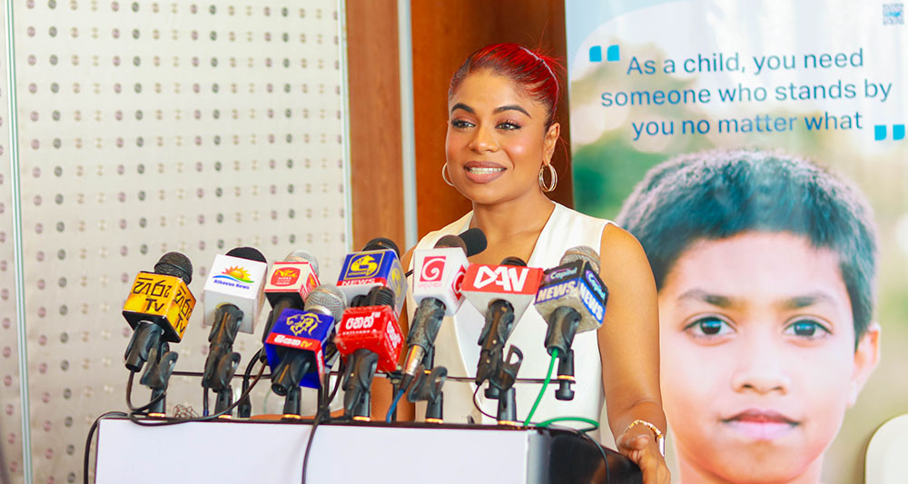 Ms. Umaria Sinhawansa, Ambassador of SOS Children's Villages Sri Lanka, addressing the gathered audience