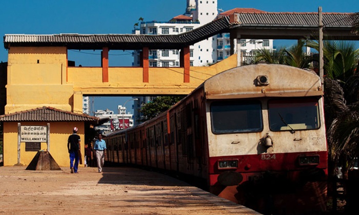 Man killed in train accident in Wellawatte
