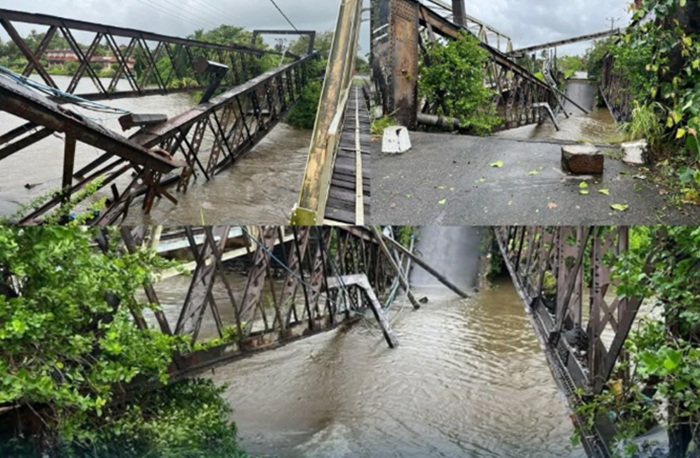 Old Bentota Bridge collapses