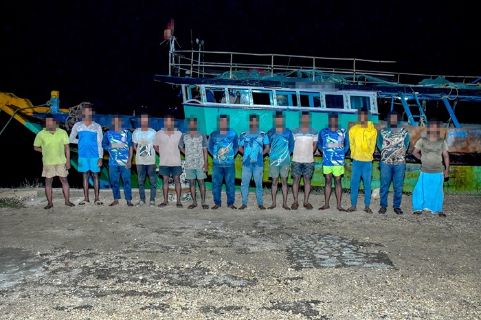 Navy arrests 14 Indian fishermen for poaching off Jaffna