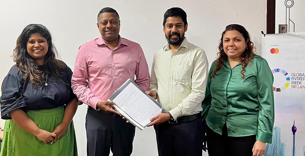 Dr. Oshadie Korale (Co-Founder/ COO: XpressJobs), Mr. Tyner Fernando (XpressJobs), Mr. Charith Kandamulla ( Program Director: GEW), Ms. Chiranthi Balapatabendi ( Director: Industry Development: ICTA)