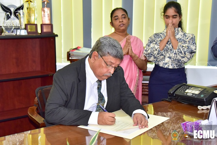 Rasika Peiris assumes duties as new Commissioner General of Elections