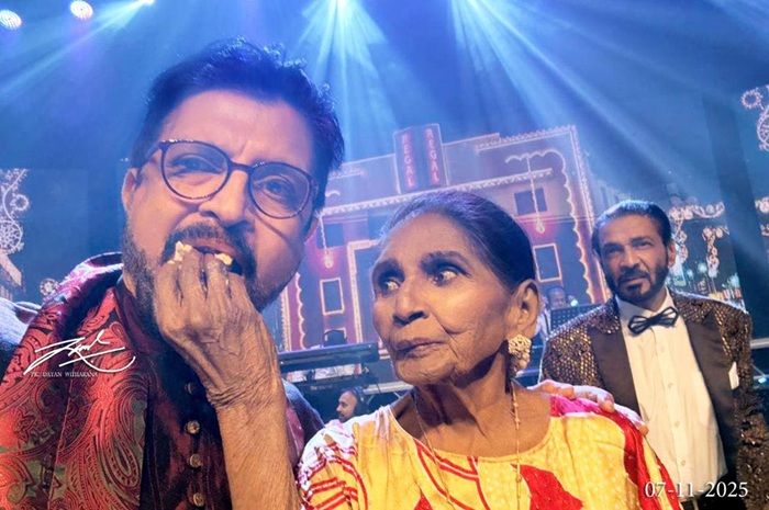 Sri Lankan Artist denies rumours on veteran singer Latha Walpola’s health