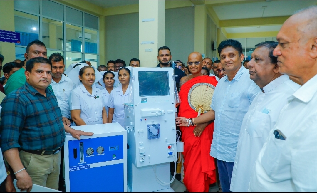 Sajith donates Rs. 4.65 mn medical equipment to Mahiyanganaya Hospital