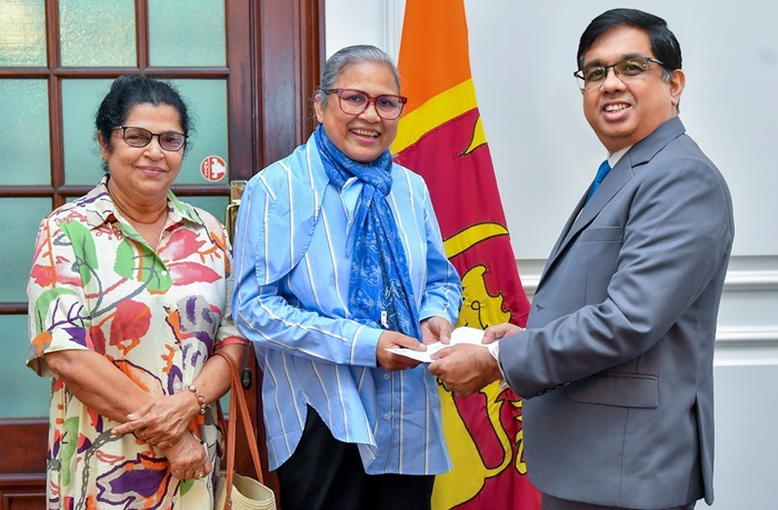 Swedish national donates $33,000 to Rebuild Sri Lanka fund