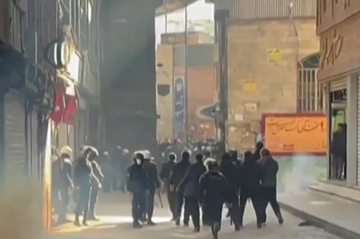 Protests grow as Iran’s government makes meager offer amid tanking economy