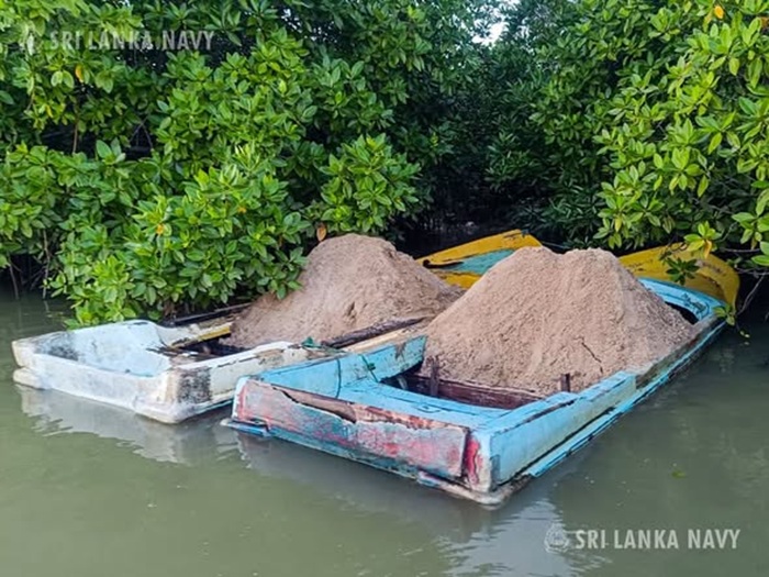 Navy seizes five dinghies with illegally mined sand and illicit liquor