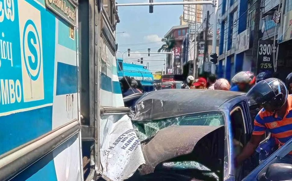 Sri Lanka records 1,375 road accidents in first 25 days of 2026