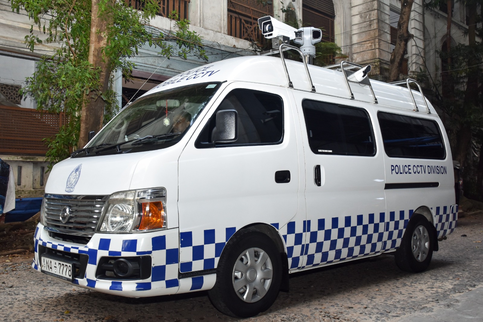 Sri Lanka Police receive 2 Mobile CCTV Vans