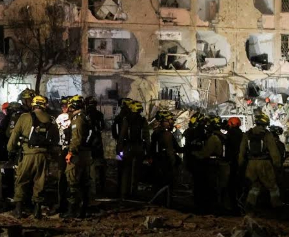 Four Sri Lankans hurt while videographing missile attack in Israel