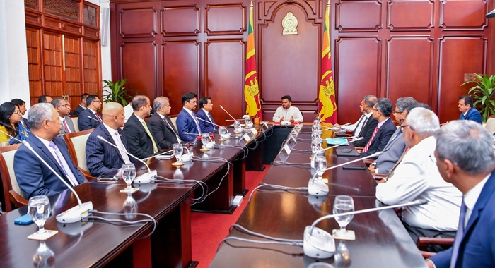 President meets bank heads to drive QR payment initiative