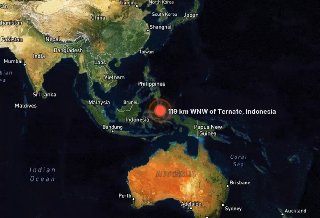 Powerful 7.4 Magnitude Earthquake Hits Indonesia
