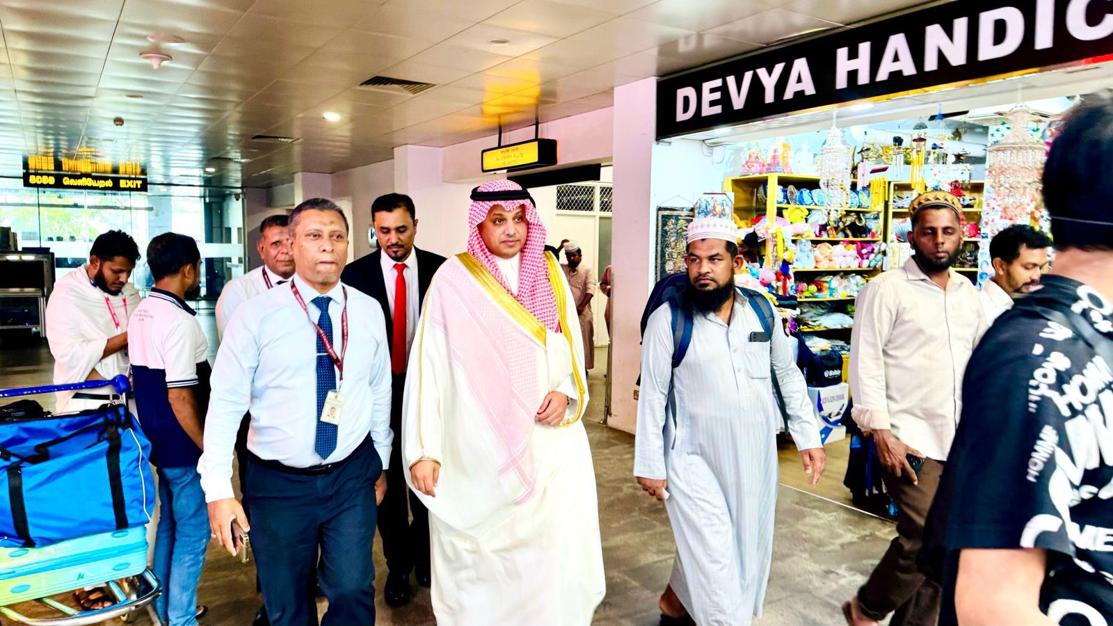 First group of Sri Lankan Hajj pilgrims departs for Saudi Arabia