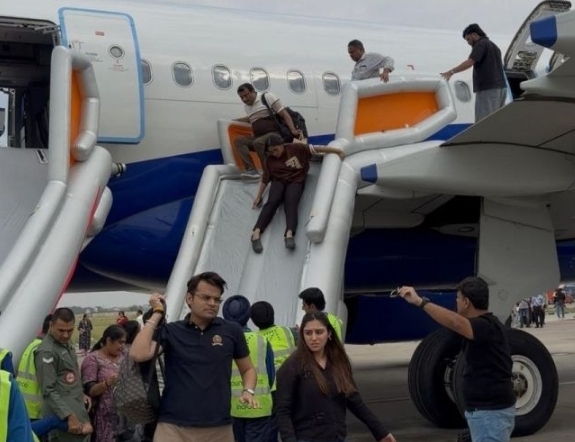 IndiGo flight evacuated after power bank fire