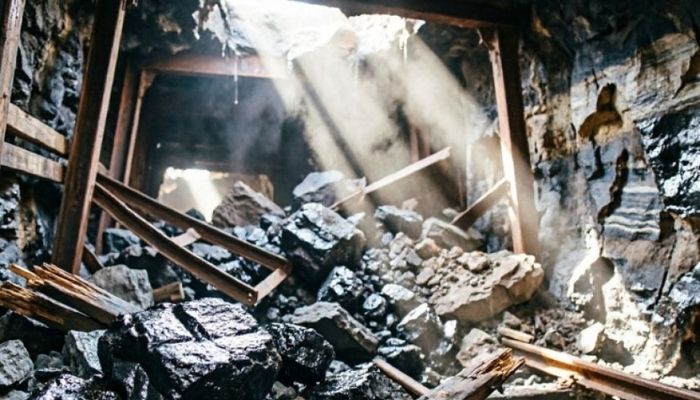 China mine explosion: death toll leaps to 90 after gas blast