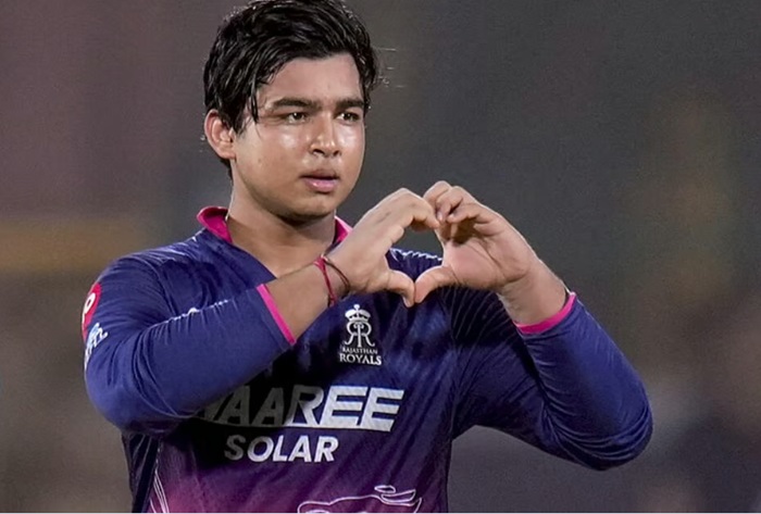 IPL : Activist threatens to file FIR against Rajasthan Royals over ‘child labour’