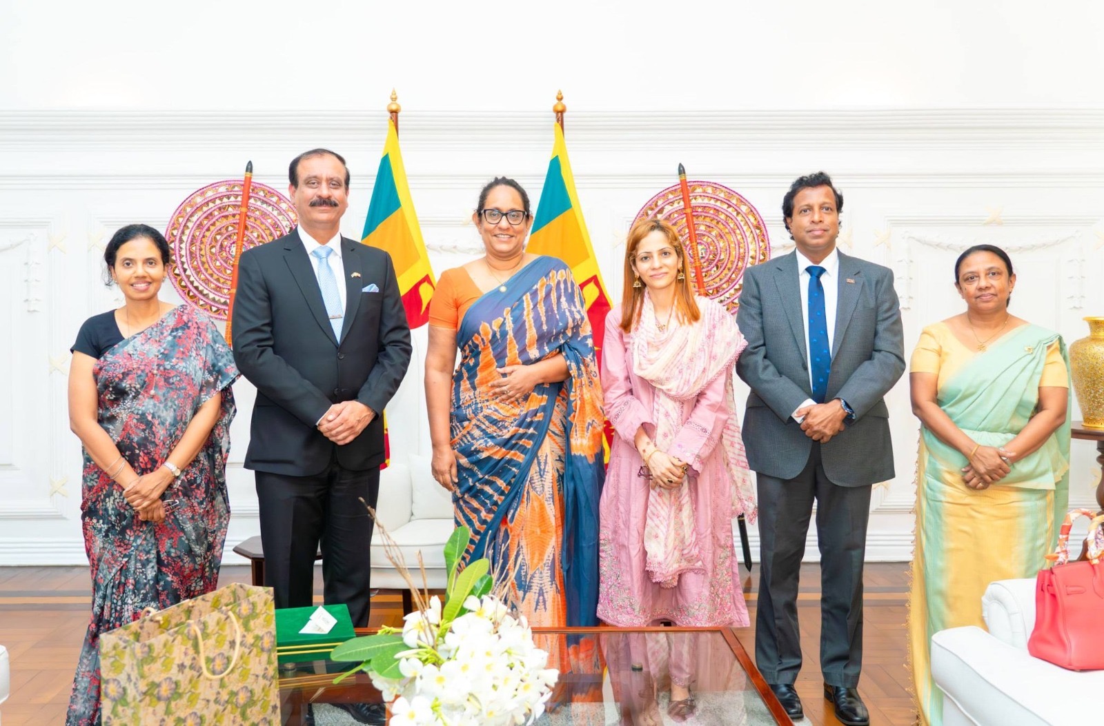 Prime Minister meets Pakistan High Commissioner to Sri Lanka