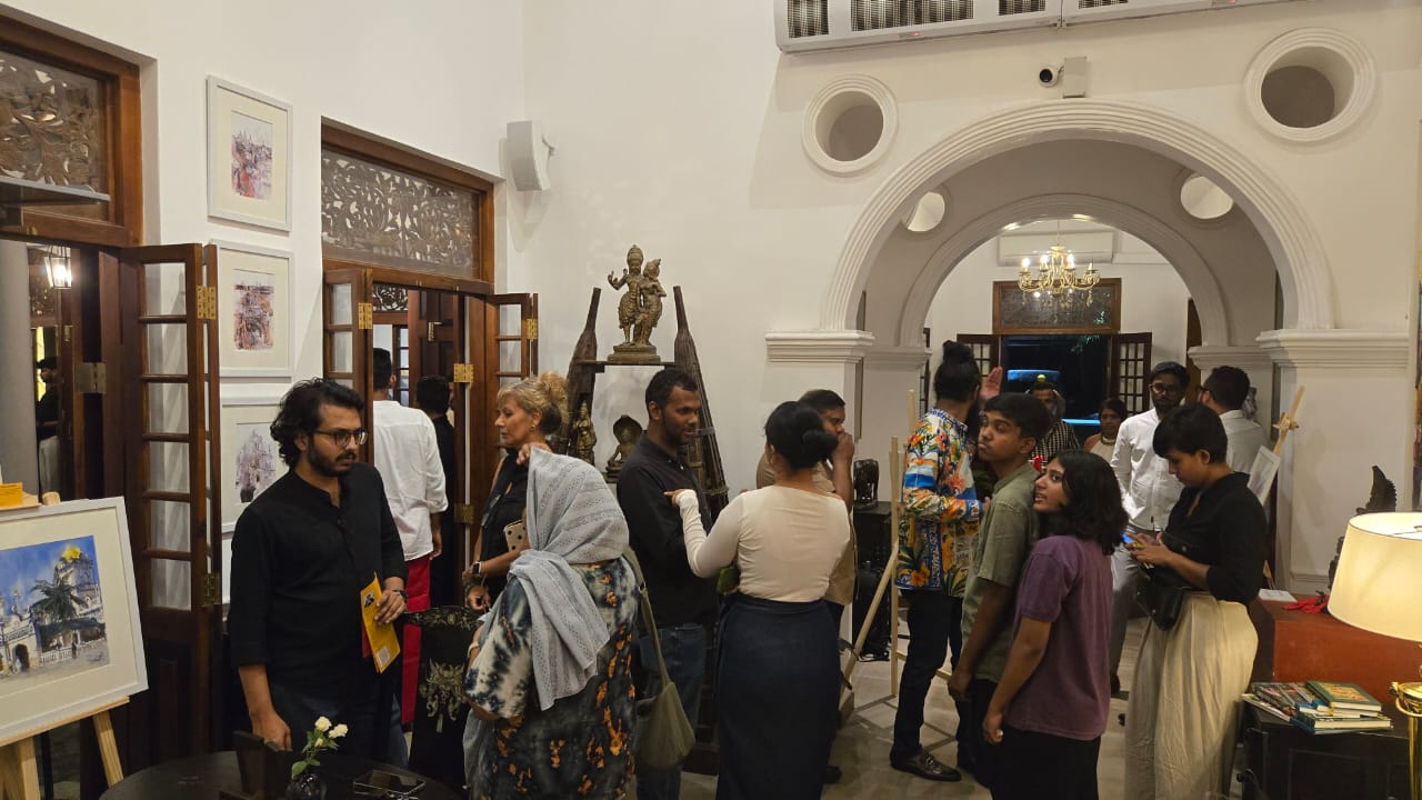 Art’O’San Gallery Collaborates with Luna Mews for ‘Form Unbound’ Exhibition