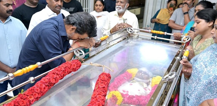Tamil filmmaker Bharathiraja dies at 84 : CM Vijay