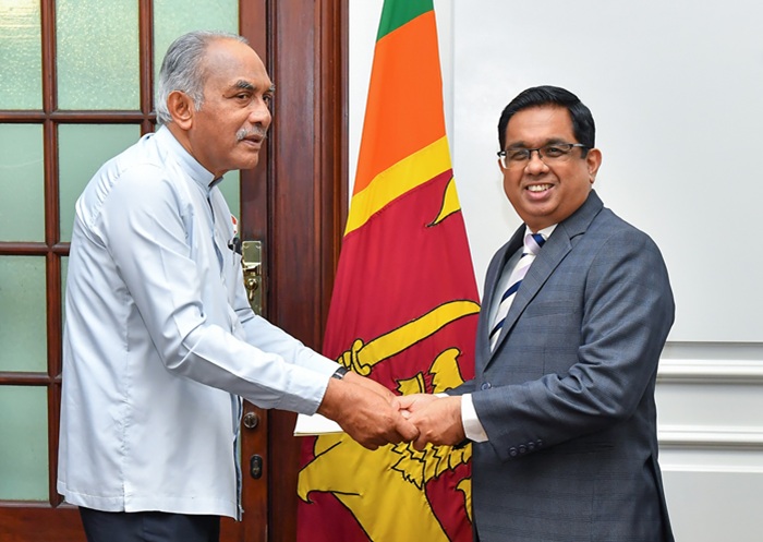 Salaries and Pensions Commission members receive appointment letters