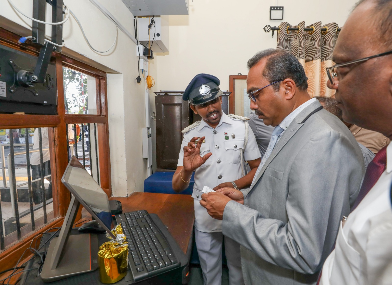 Sri Lanka to begin electric railway project next year on 3 routes