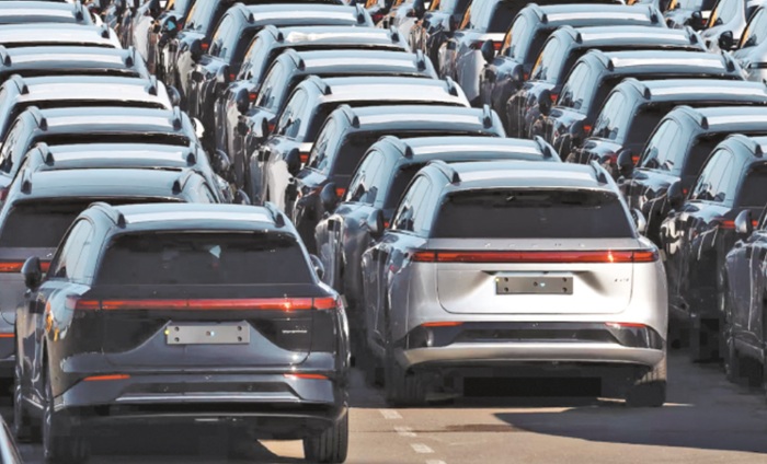 CID probe into alleged luxury vehicle racket linked to former President’s son
