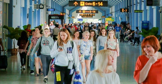 September tourist arrivals exceed 100,000 mark