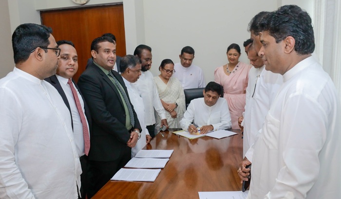 Opposition signs no-confidence motion against Speaker Jagath Wickramaratne