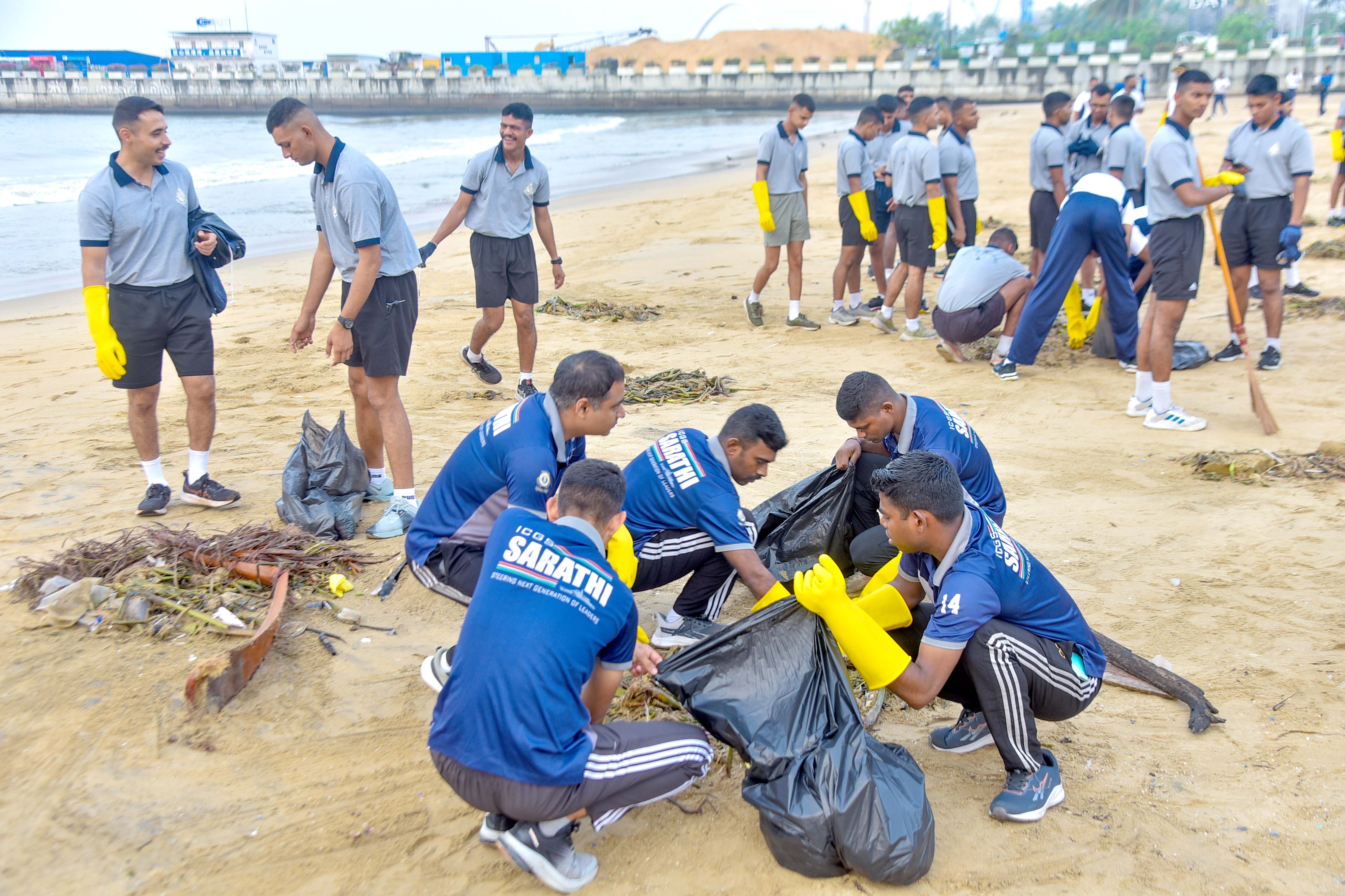 Indian Navy and Sri Lanka Navy conduct joint Galle Face beach cleanup